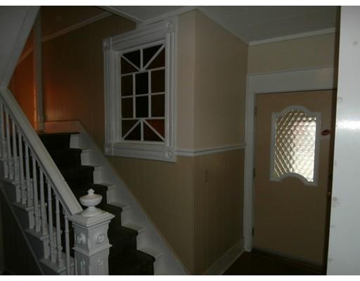 112 Muzzy St, Chicopee, MA 01020 photo 7