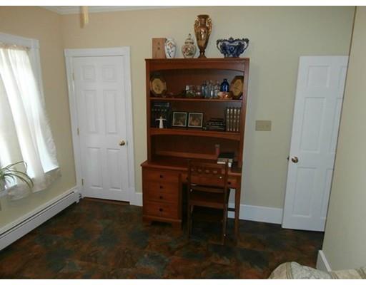 112 Muzzy St, Chicopee, MA 01020 photo 18