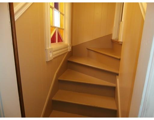 112 Muzzy St, Chicopee, MA 01020 photo 16