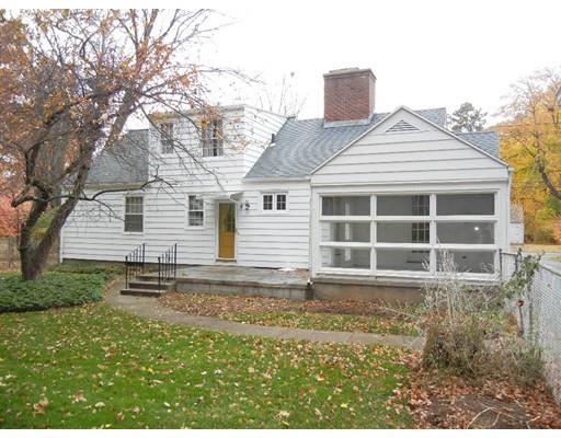 1537 Plumtree Rd, Springfield, MA 01119 photo 2