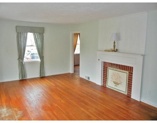 1537 Plumtree Rd, Springfield, MA 01119 photo 4