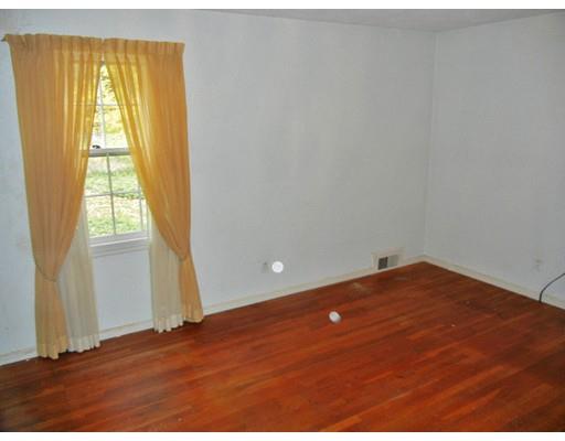 1537 Plumtree Rd, Springfield, MA 01119 photo 12