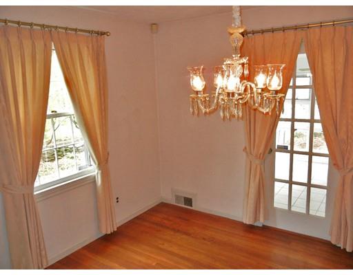 1537 Plumtree Rd, Springfield, MA 01119 photo 6