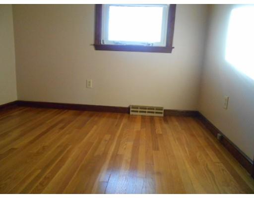 7 Charles Dr, Franklin, MA 02038 photo 6