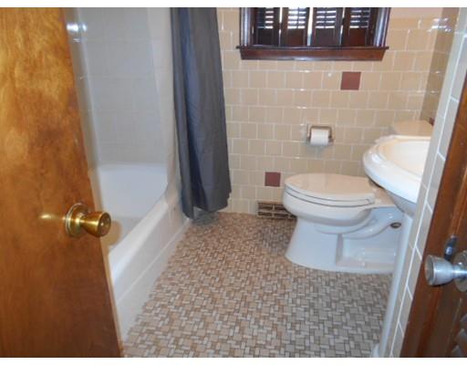 7 Charles Dr, Franklin, MA 02038 photo 5