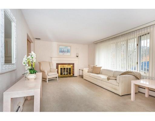 132 Capper Dr, Canton, MA 02021 photo 3