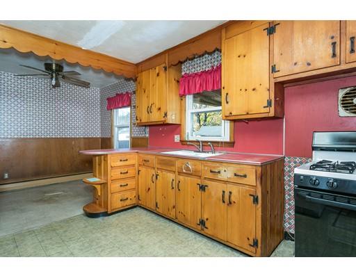 194 Hermitage, Springfield, MA 01129 photo 16