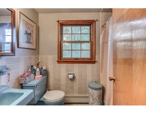 4 Macarthur Rd, Stoneham, MA 02180 photo 14