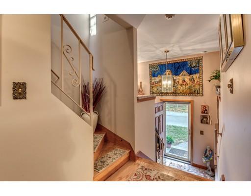 4 Macarthur Rd, Stoneham, MA 02180 photo 3