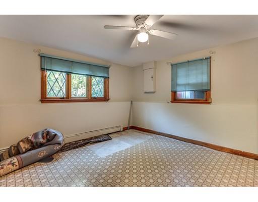 4 Macarthur Rd, Stoneham, MA 02180 photo 15