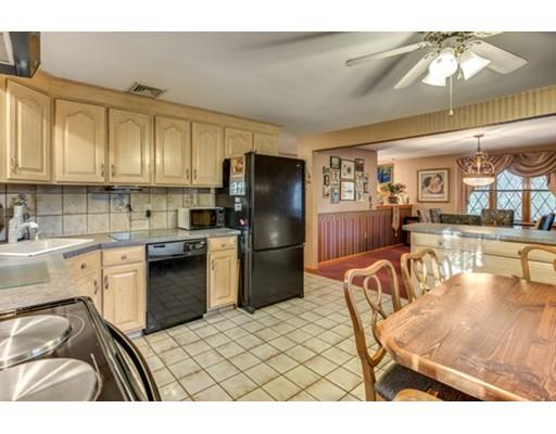 4 Macarthur Rd, Stoneham, MA 02180 photo 7