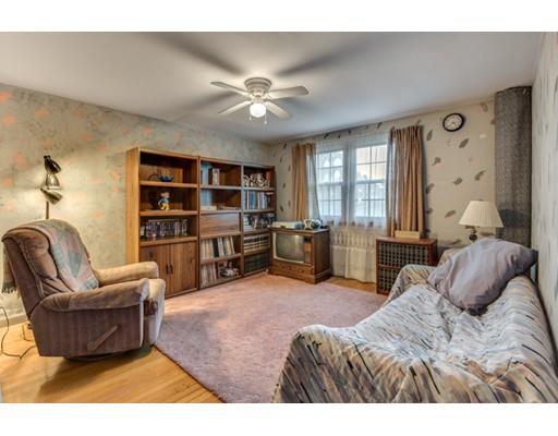 4 Macarthur Rd, Stoneham, MA 02180 photo 13