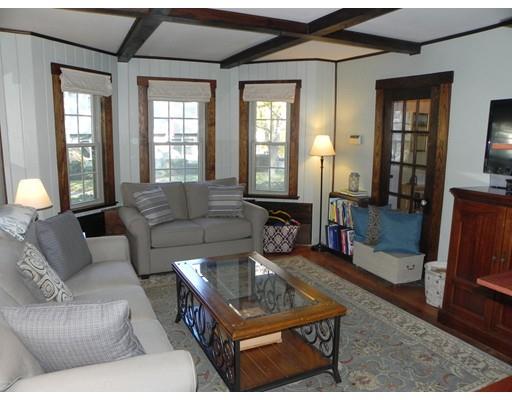 34 Forest St, Danvers, MA 01923 photo 6