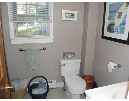 34 Forest St, Danvers, MA 01923 photo 14