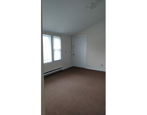 32 Schofield Ave, Dudley, MA 01571 photo 4