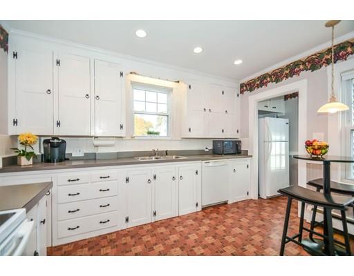 10 Smith Ave, Reading, MA 01867 photo 9