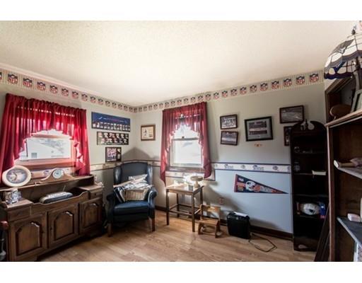 370 Hyde St, Fall River, MA 02720 photo 5