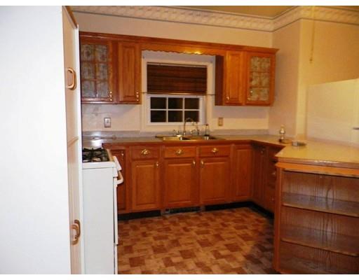 173 Stafford Rd, Fall River, MA 02721 photo 4