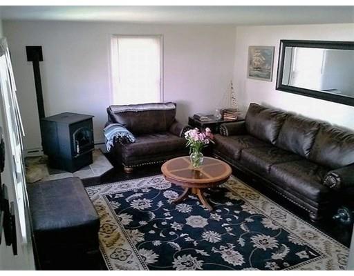 16 Acacia St, Gloucester, MA 01930 photo 9