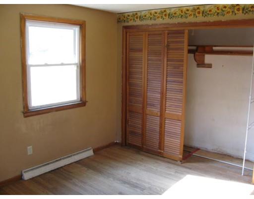34 Capitol Rd, Springfield, MA 01119 photo 11
