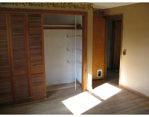 34 Capitol Rd, Springfield, MA 01119 photo 12