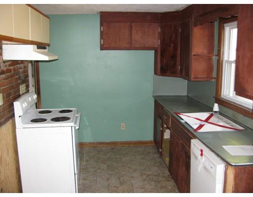 34 Capitol Rd, Springfield, MA 01119 photo 9