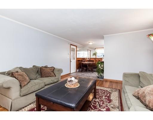 63 Gerald St, Springfield, MA 01109 photo 8