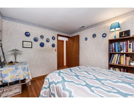 63 Gerald St, Springfield, MA 01109 photo 18