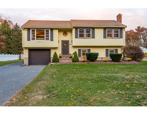 56 Hickory Dr, Raynham, MA 02767 photo 1