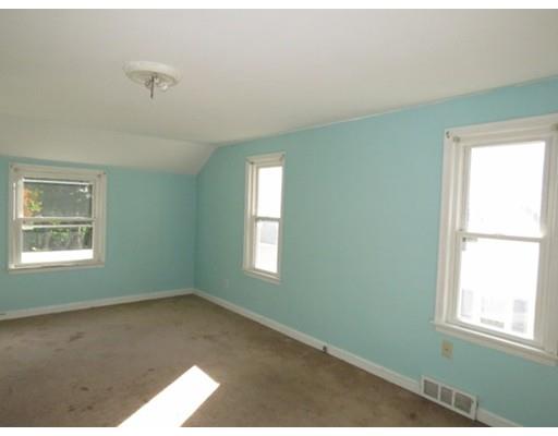 385 Plumtree Rd, Springfield, MA 01118 photo 15