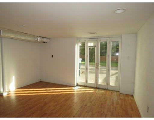 385 Plumtree Rd, Springfield, MA 01118 photo 11