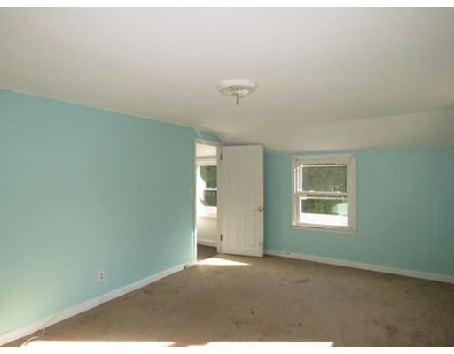 385 Plumtree Rd, Springfield, MA 01118 photo 14