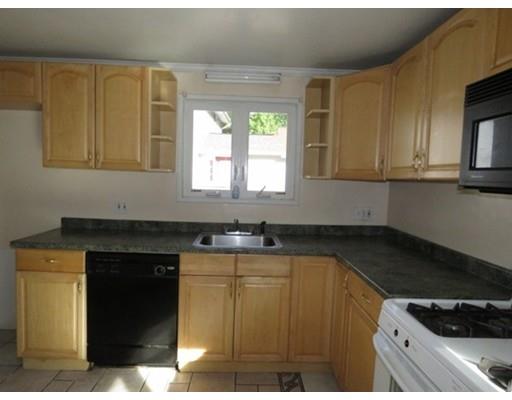 385 Plumtree Rd, Springfield, MA 01118 photo 7