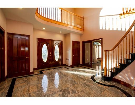87 Juniper Dr, Saugus, MA 01906 photo 4