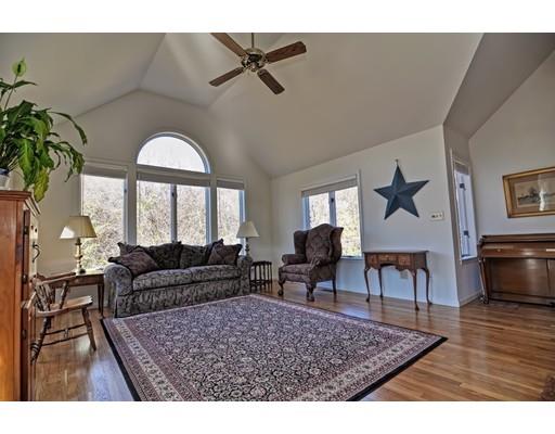 289 Maple St, Middleton, MA 01949 photo 6
