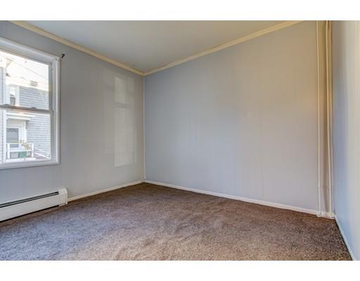 37 Derby St, Gloucester, MA 01930 photo 9