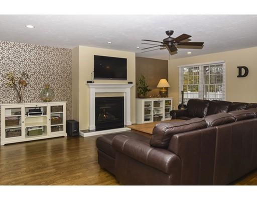 28 Tarbox St, Dedham, MA 02026 photo 4