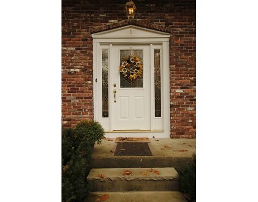 1 W Pine Dr, Walpole, MA 02081 photo 2