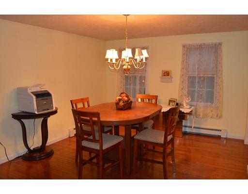 2 Chapin Ct, Mendon, MA 01756 photo 9