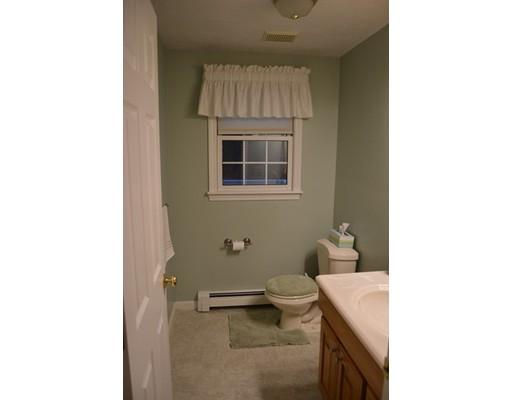 2 Chapin Ct, Mendon, MA 01756 photo 14