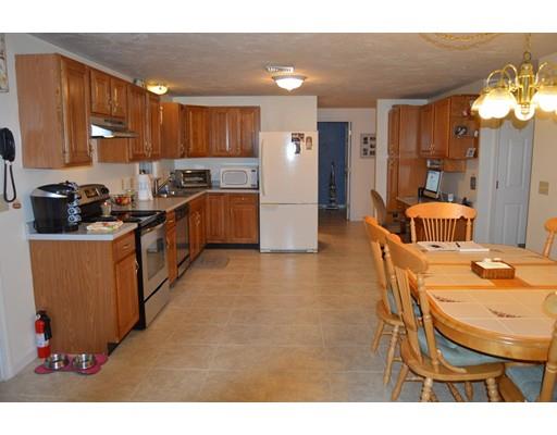 2 Chapin Ct, Mendon, MA 01756 photo 8