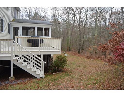 2 Chapin Ct, Mendon, MA 01756 photo 6
