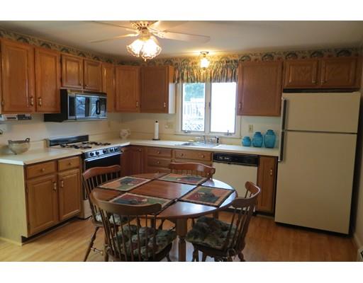6 Vincent Cir, Worcester, MA 01604 photo 2