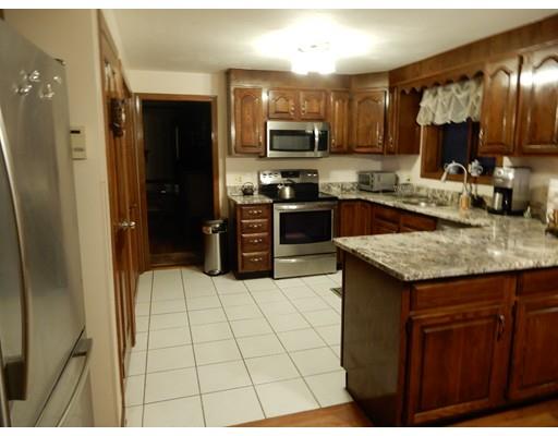 31 Farm St, Canton, MA 02021 photo 6