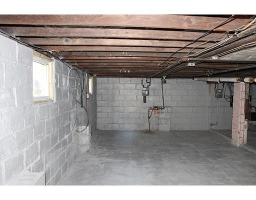 17 Beauchamp St, Springfield, MA 01104 photo 15