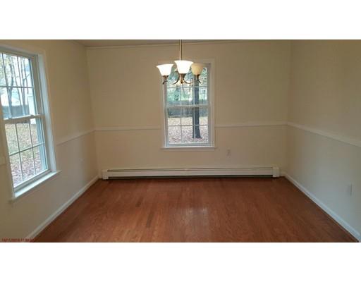 27 Davis St, Walpole, MA 02081 photo 7