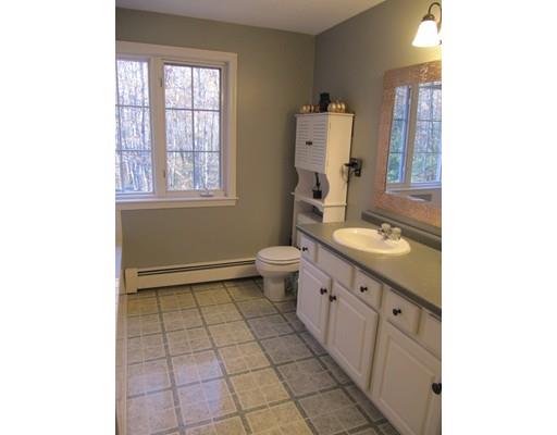 9 Danlyn Dr, Sutton, MA 01590 photo 23