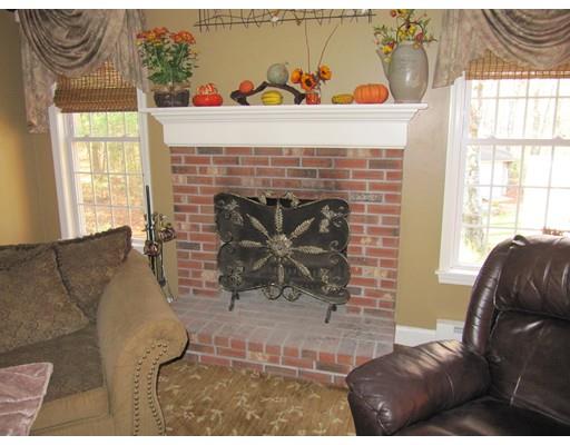 9 Danlyn Dr, Sutton, MA 01590 photo 17