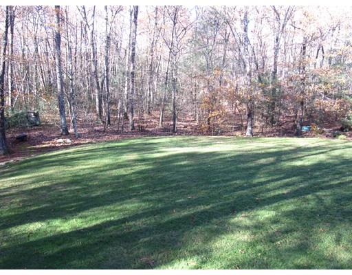 9 Danlyn Dr, Sutton, MA 01590 photo 8