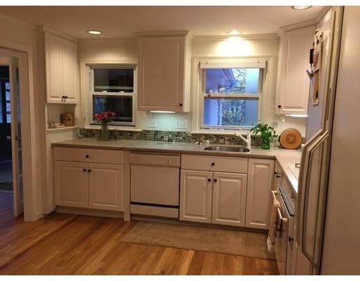 2 Bancroft Cir, Framingham, MA 01701 photo 13